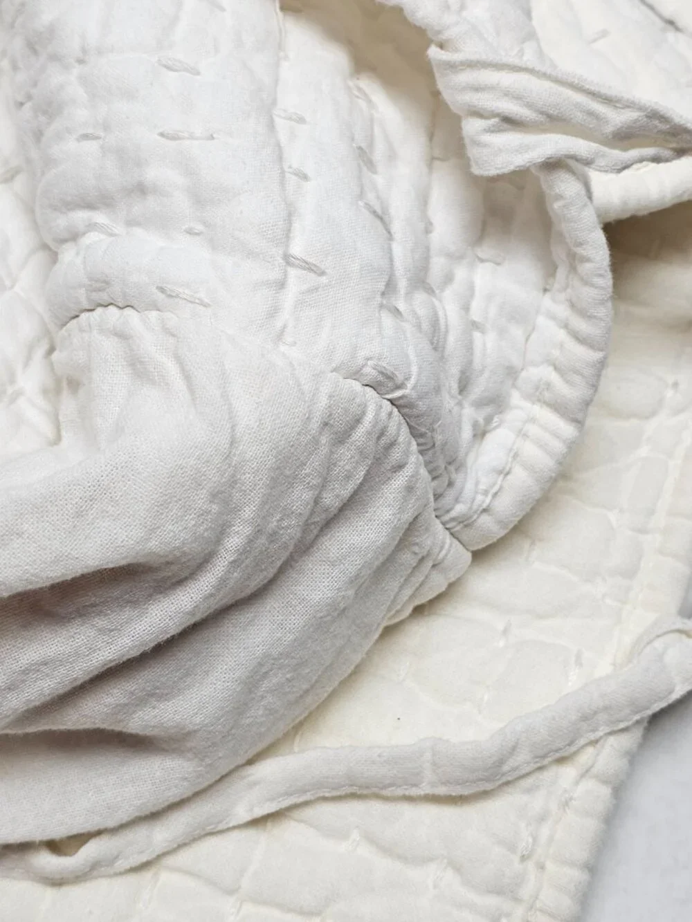 Pottery Barn White Full/ Queen Comforter Bedding Cover 2 Euro Shams Cotton Linen